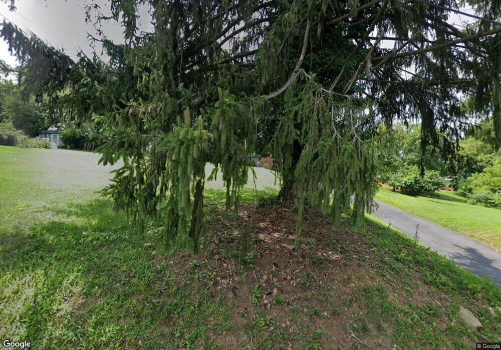 442 Chestnut St, Freemansburg, PA 18017 - photo 1