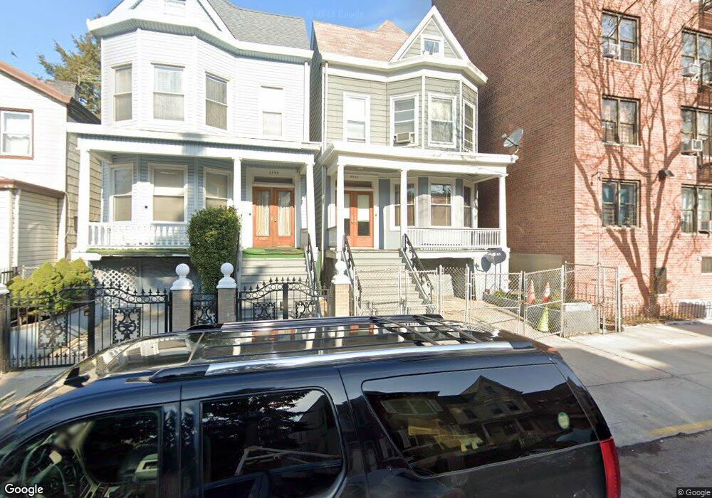 2801 Pond Place, Bronx, NY 10458 - photo 1