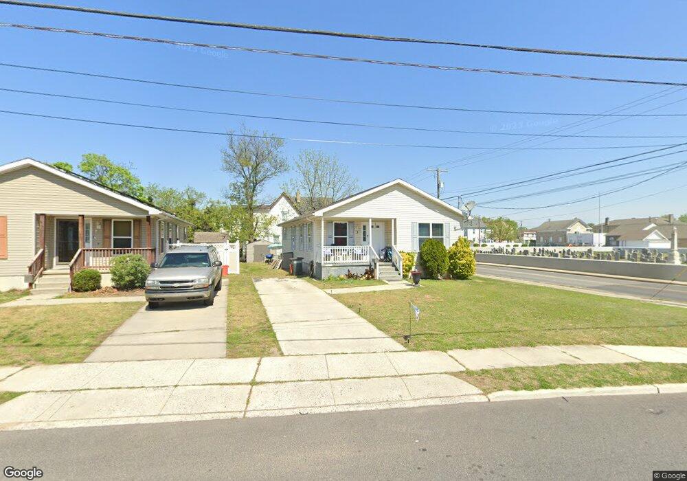 3 W Wood St, Paulsboro, NJ 08066 - photo 1