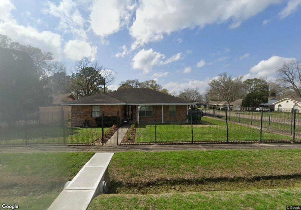 9215 Helmers St, Houston, TX 77022 - photo 1