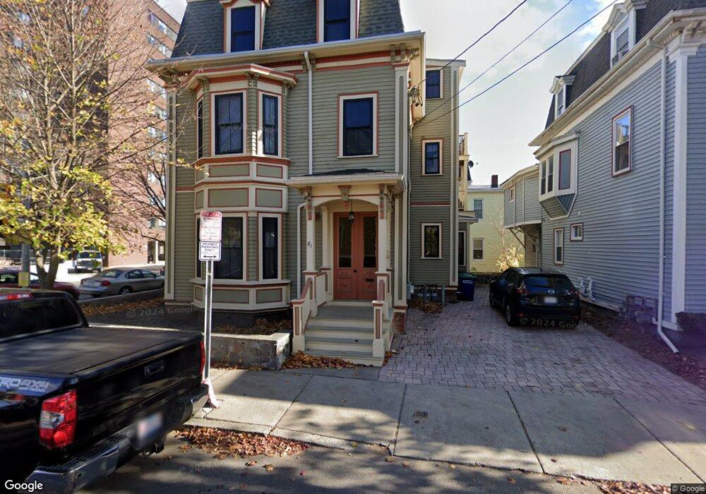 81 Walnut St unit 3, Somerville, MA 02143 - photo 1