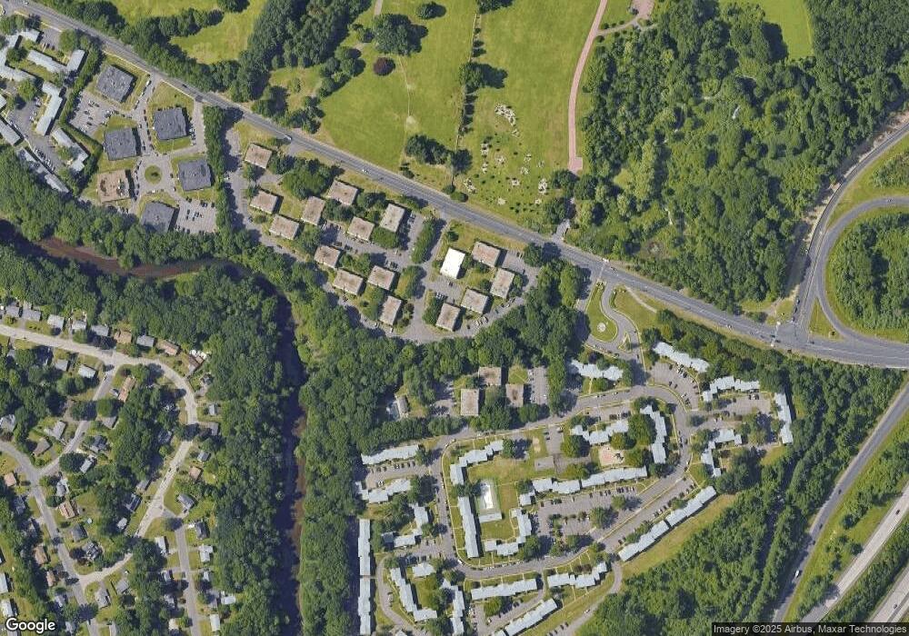 1172 Middle Turnpike W unit C1, Manchester, CT 06040 - photo 1