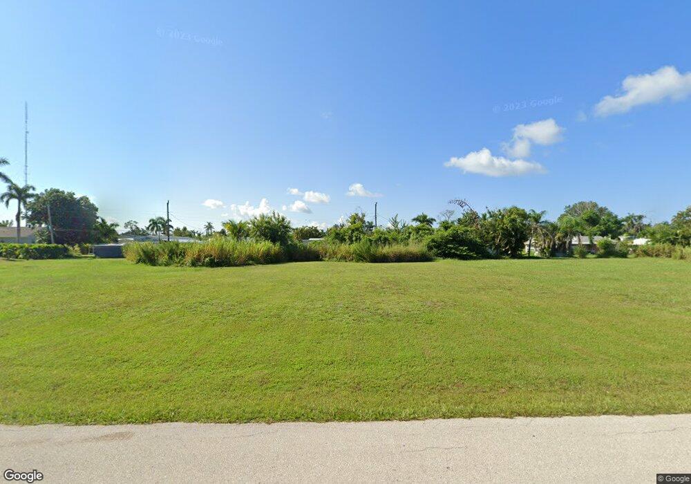 5555 Genesee Pkwy unit 16, Pine Island Center, FL 33922 - photo 1