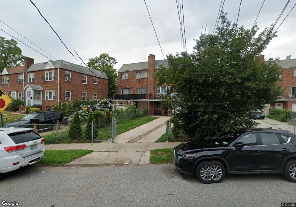 19519 Woodhull Ave, Hollis, NY 11423 - photo 1