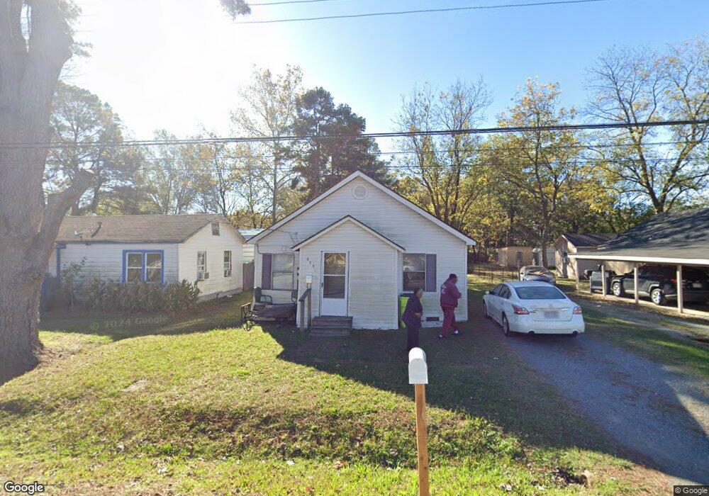 609 W 3rd St, Stuttgart, AR 72160 - photo 1
