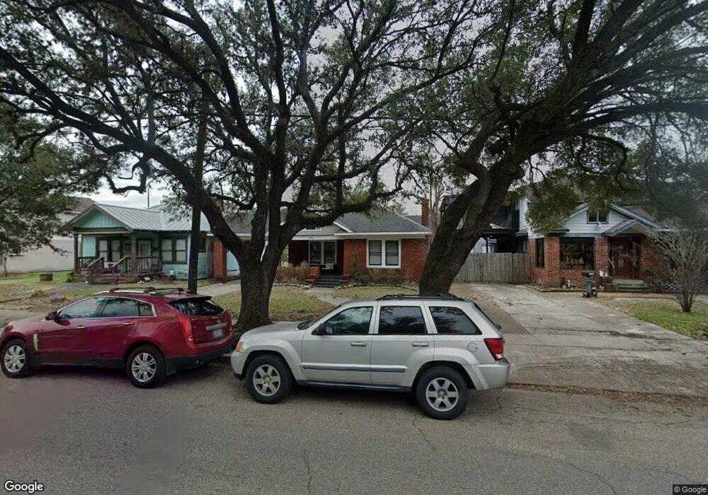 930 Pecore St, Houston, TX 77009 - photo 1