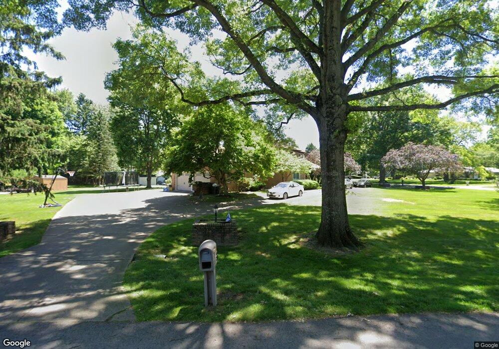 686 Old Farm Rd, Columbus, OH 43213 - photo 1