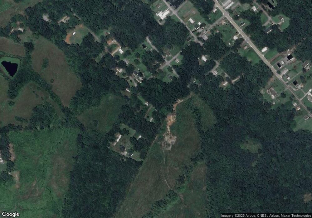 608 Thomas St, Victoria, VA 23974 - photo 1