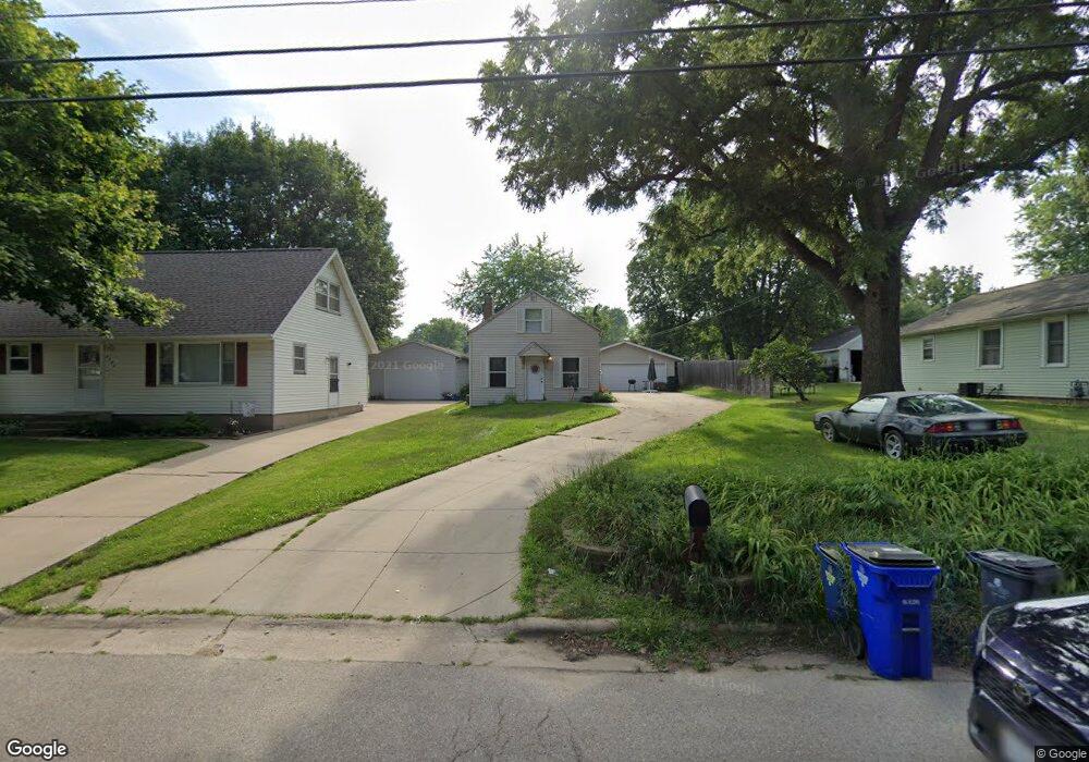 2440 Fruitland Blvd SW, Cedar Rapids, IA 52404 - photo 1