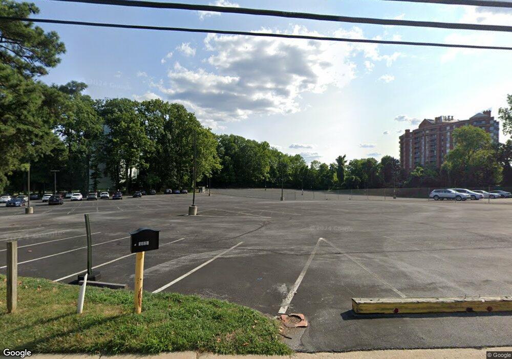 11418 Woodglen Dr, Rockville, MD 20852 - photo 1