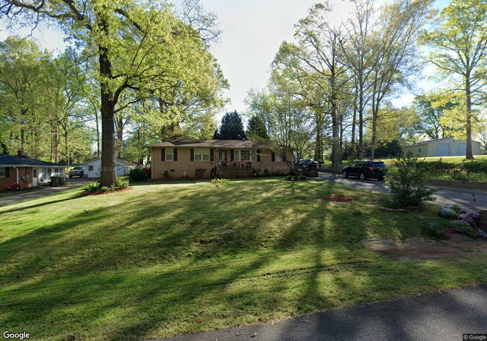 19 Dell Cir, Travelers Rest, SC 29690 - photo 1