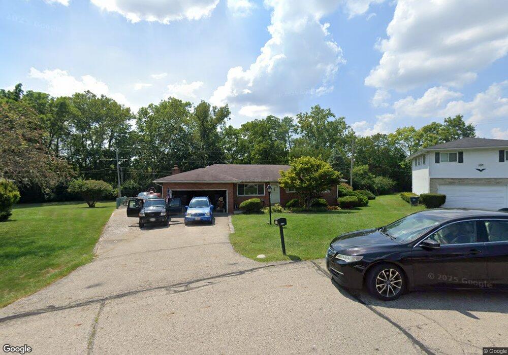 3295 Darracq Cir, Columbus, OH 43223 - photo 1