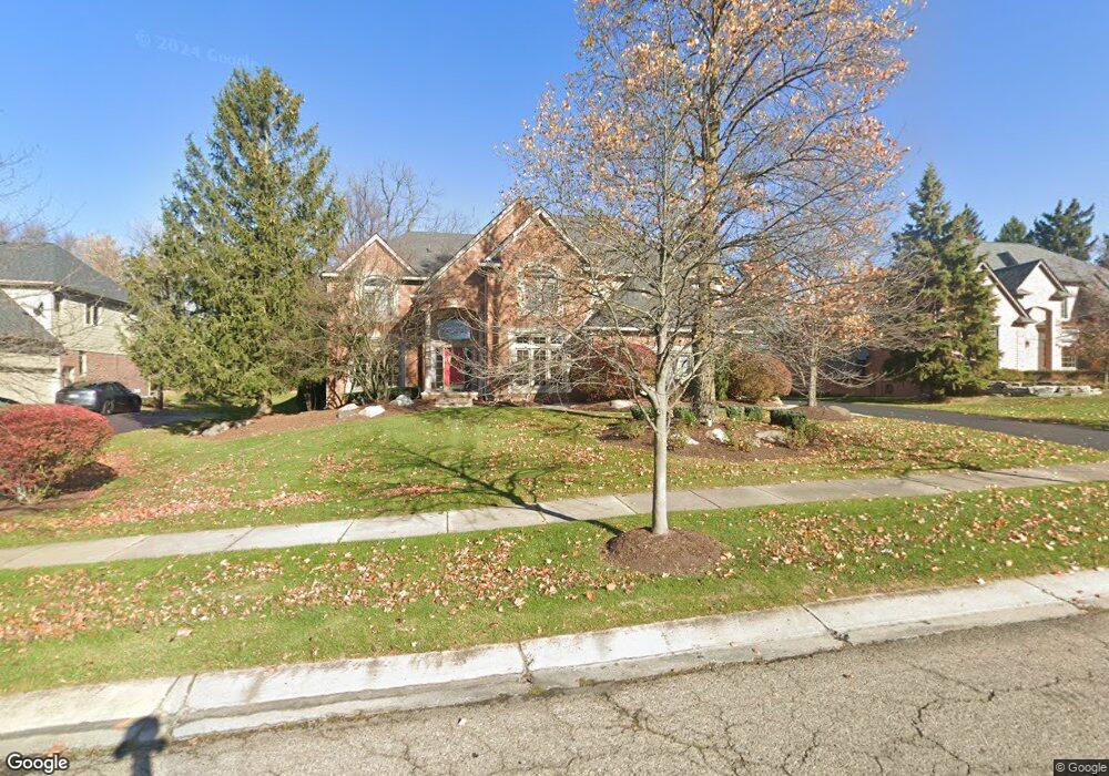 7524 Heather Mead Ln, West Bloomfield, MI 48322 - photo 1