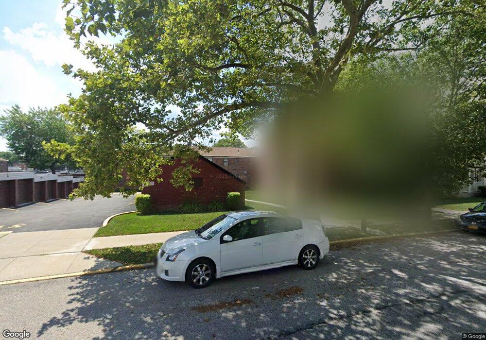 19646 67th Ave unit 2, Fresh Meadows, NY 11365 - photo 1