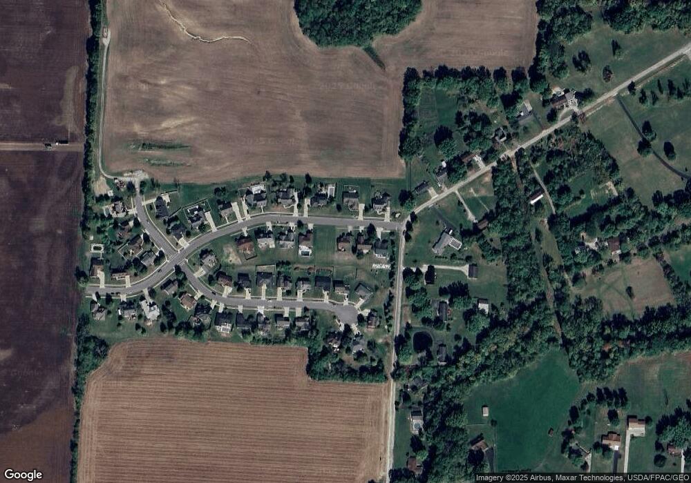 1375 Eastwood Dr, Circleville, OH 43113 - photo 1