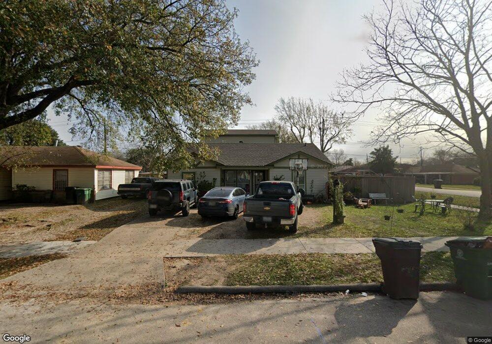 4302 Herridge St, Houston, TX 77022 - photo 1