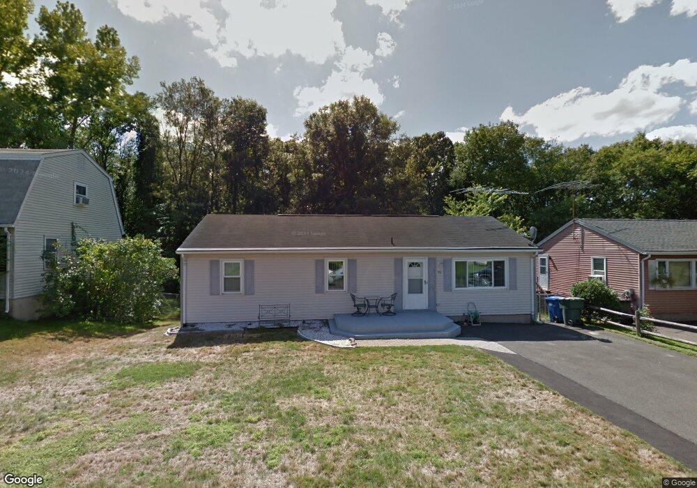 56 Roberta Dr, Middletown, CT 06457 - photo 1