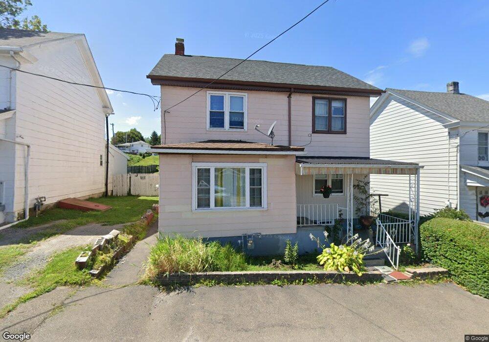 962 N Vine St, Hazleton, PA 18201 - photo 1