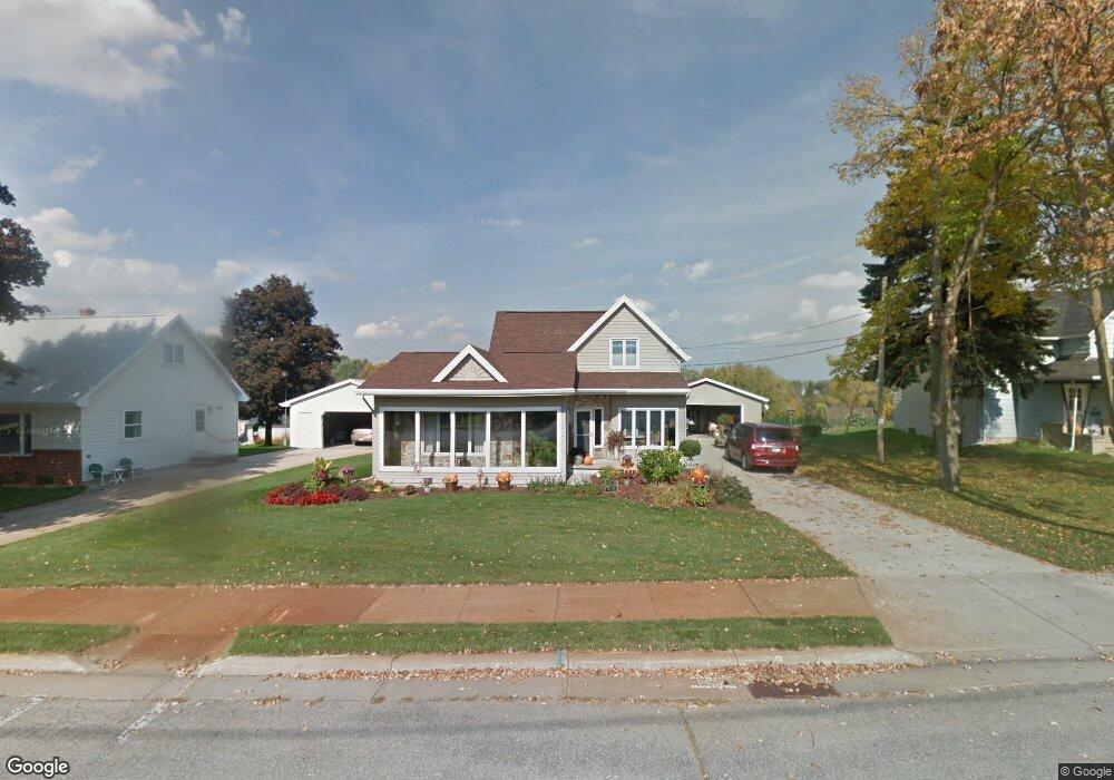 114 Lom St, Combined Locks, WI 54113 - photo 1