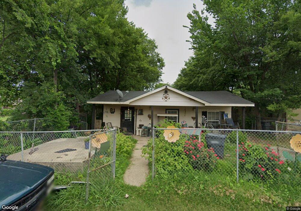 912 G St SW, Ardmore, OK 73401 - photo 1