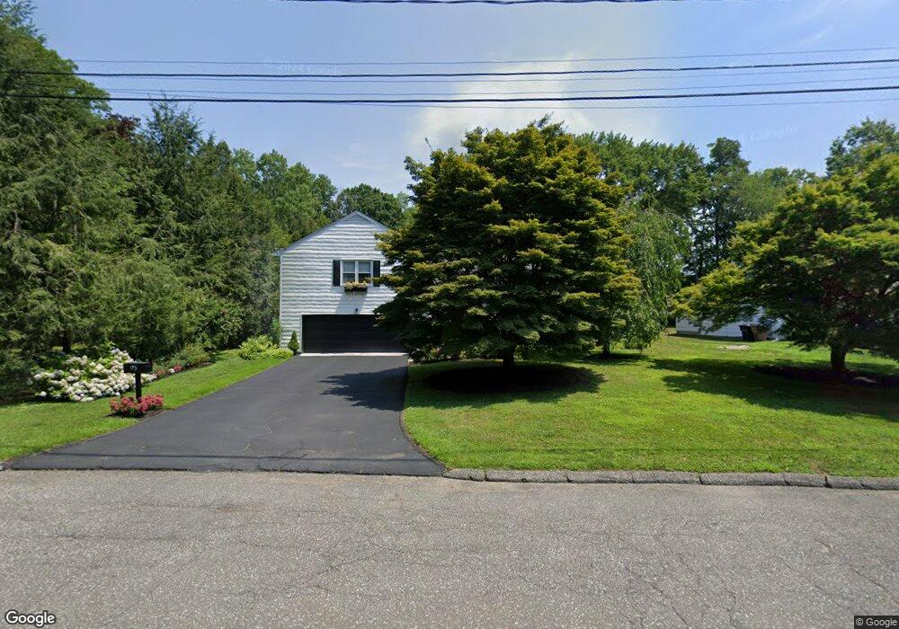 95 Sanford Ln, Stamford, CT 06905 - photo 1