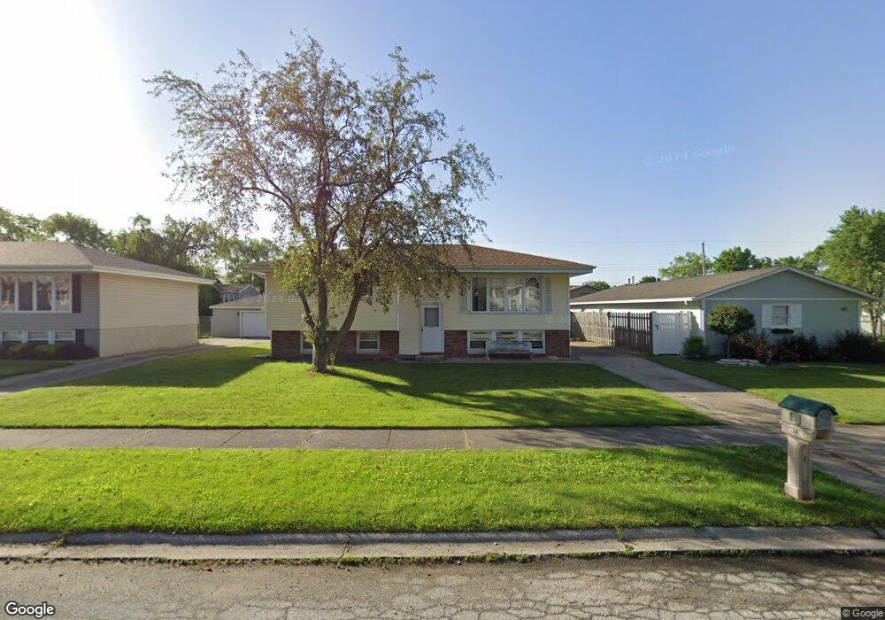 913 Tyler Ave, Dyer, IN 46311 - photo 1