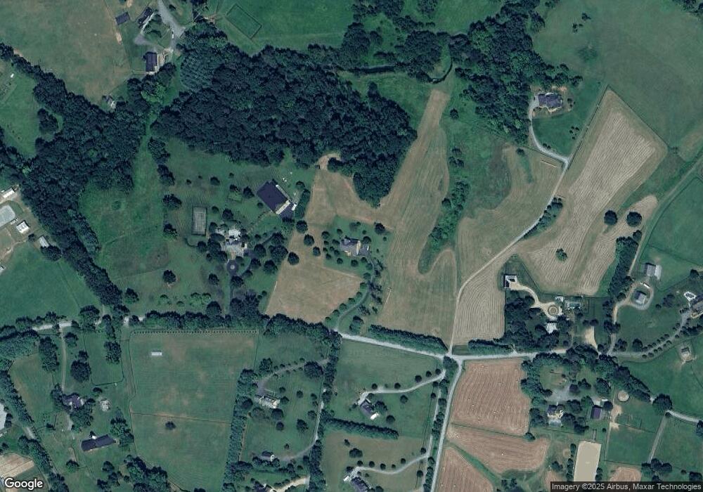 36726 Paxson Rd, Purcellville, VA 20132 - photo 1