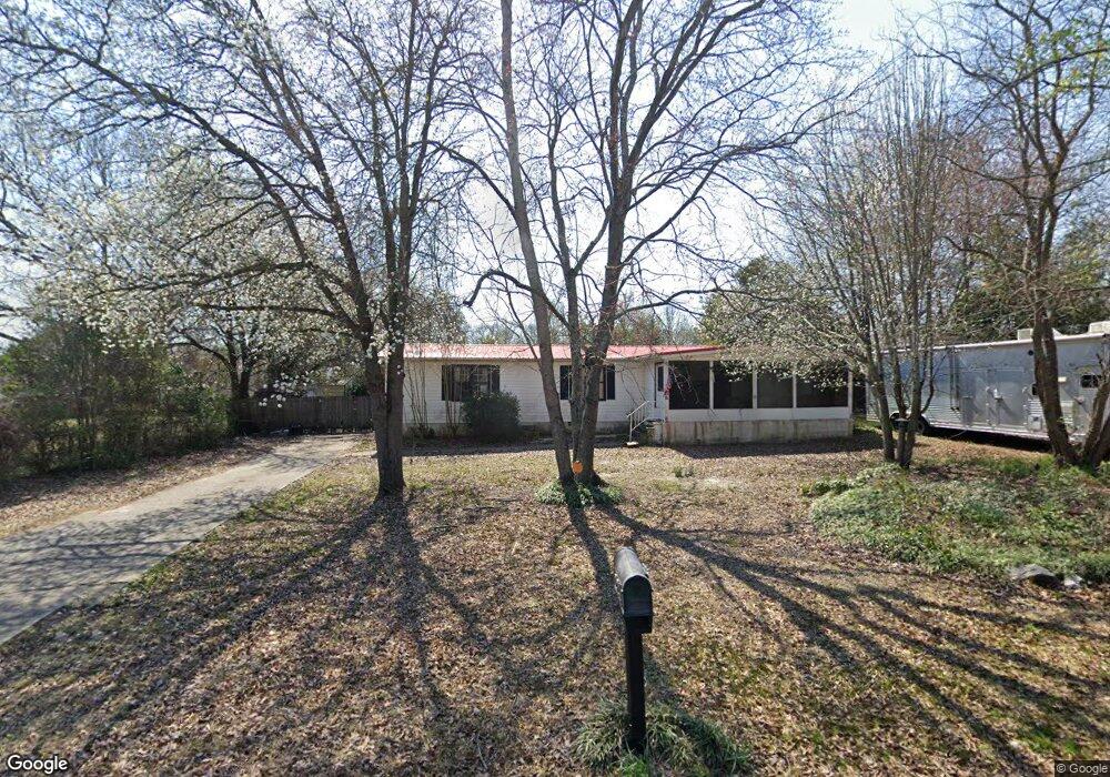 219 Wakefield Dr, Warner Robins, GA 31093 - photo 1