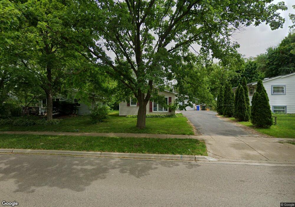 404 Tulsa Ave, Carpentersville, IL 60110 - photo 1