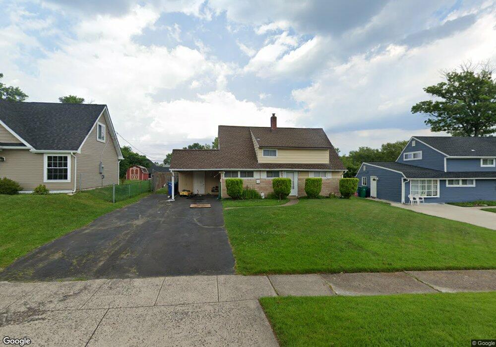 22 Red Maple Ln, Levittown, PA 19055 - photo 1