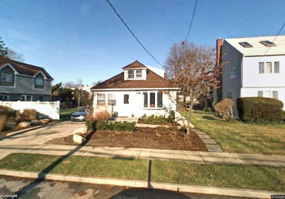 1089 Steele Blvd, Baldwin, NY 11510 - photo 1