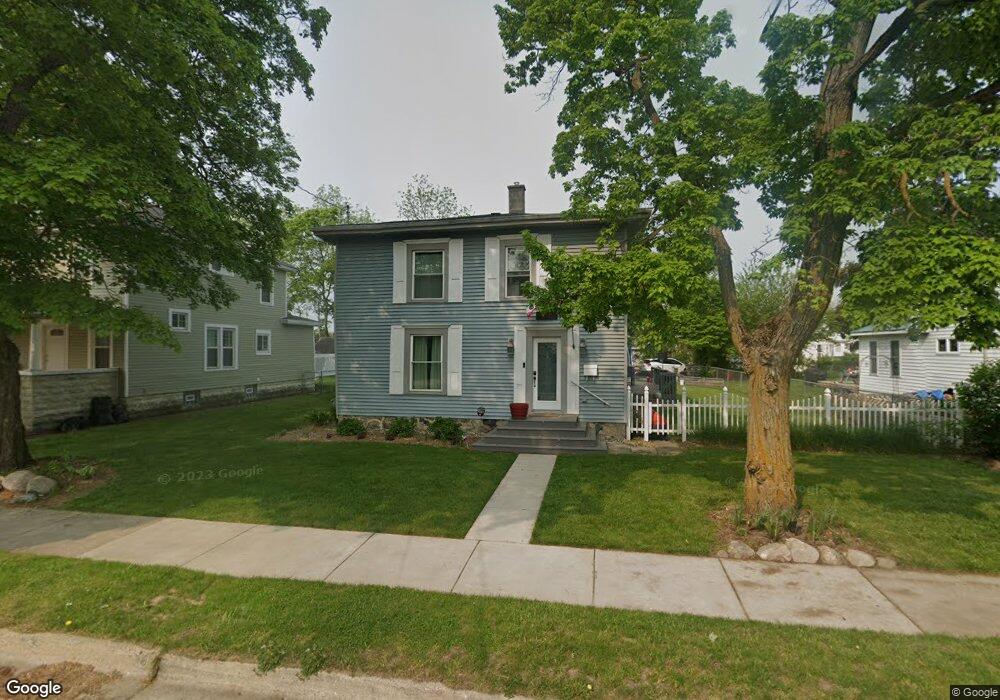214 N Hudson St, Lowell, MI 49331 - photo 1