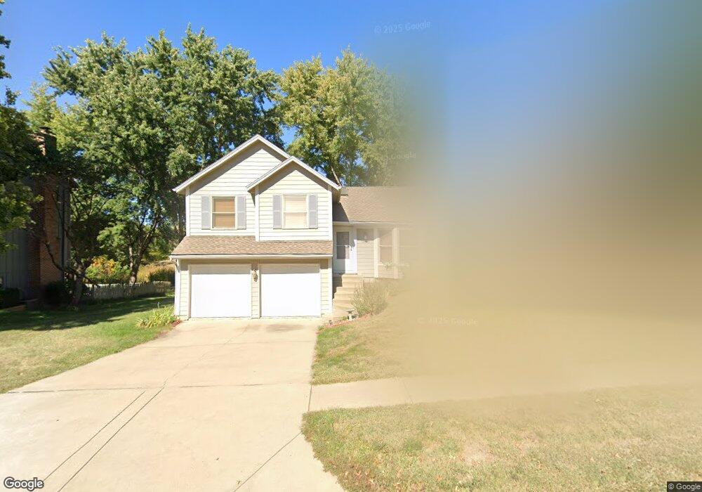 13604 W 68th St, Shawnee, KS 66216 - photo 1