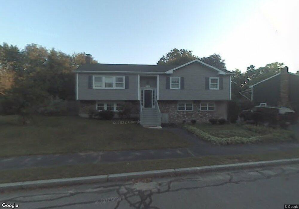 18 Jackson Ln, Wakefield, MA 01880 - photo 1