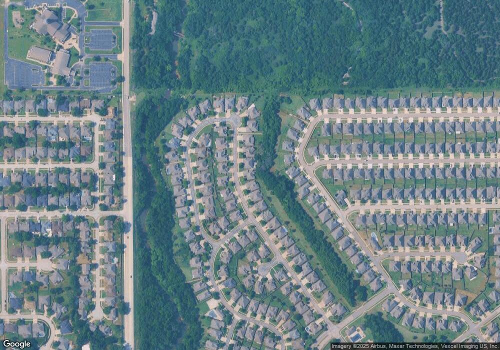 19812 Crest Ridge Dr, Edmond, OK 73012 - photo 1