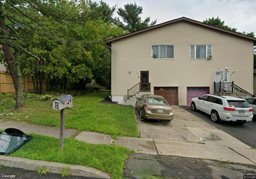 11 Albacon Rd, Nanuet, NY 10954 - photo 1