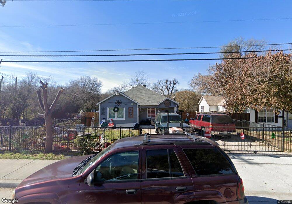 433 NE 5th St, Grand Prairie, TX 75050 - photo 1