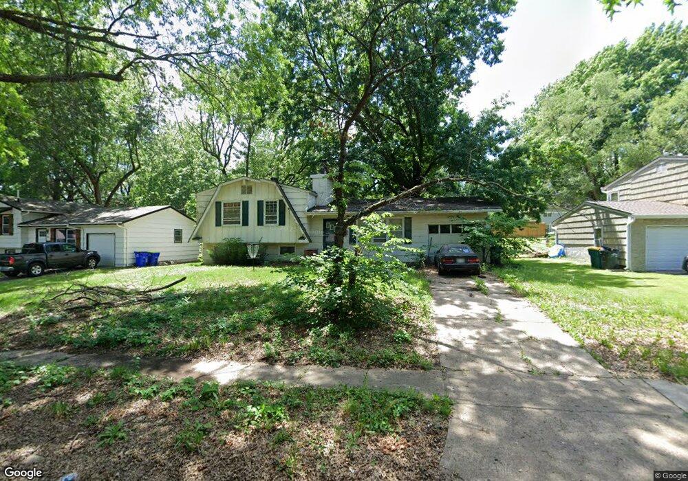7406 Melrose Ln, Shawnee, KS 66203 - photo 1
