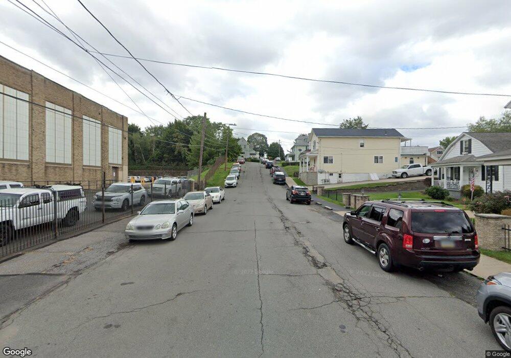 991 N 1 2 Sumner L 13 Ave, Scranton, PA 18504 - photo 1