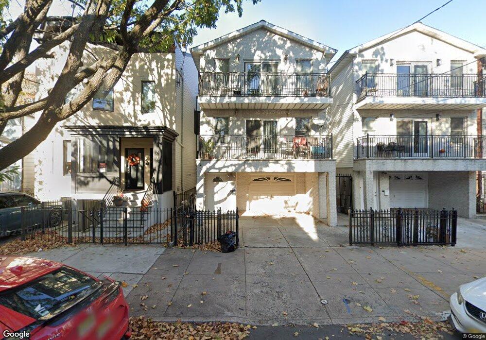 70 Lincoln St, Jersey City, NJ 07307 - photo 1