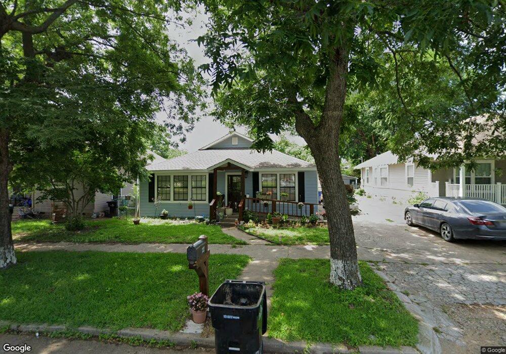 1222 W Woodard St, Denison, TX 75020 - photo 1