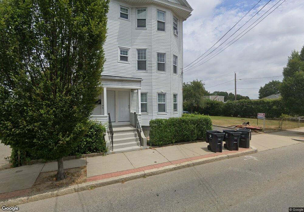 280 Columbus Ave unit Third Floor, Pawtucket, RI 02861 - photo 1