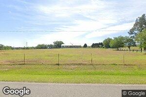 1010 N Peachtree St, Doerun, GA 31744