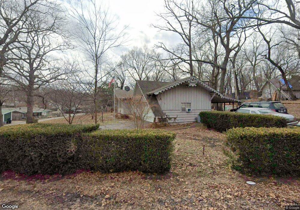 9722 E Sycamore St, Claremore, OK 74017 - photo 1