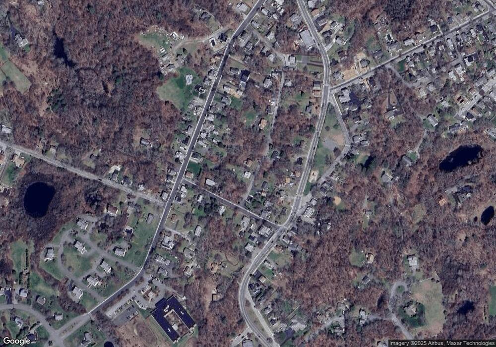 21 Wood St, Plymouth, MA 02360 - photo 1