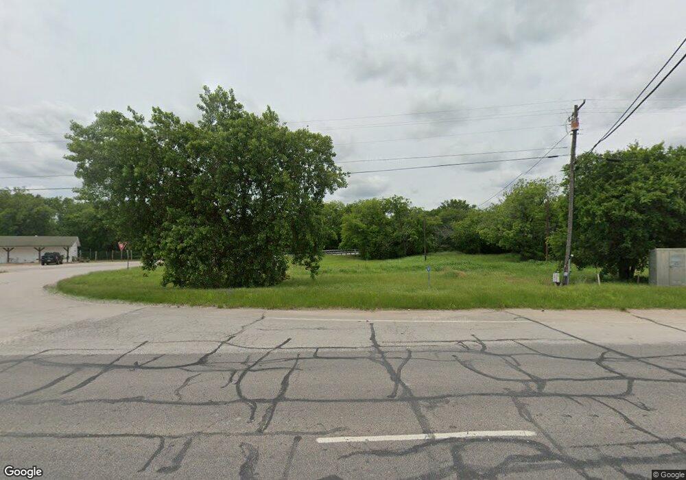 1717 N Main St, Cleburne, TX 76033 - photo 1