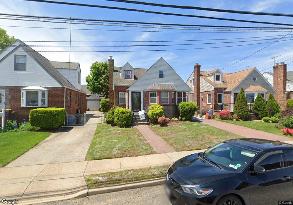 36 Jefferson St, Franklin Square, NY 11010 - photo 1