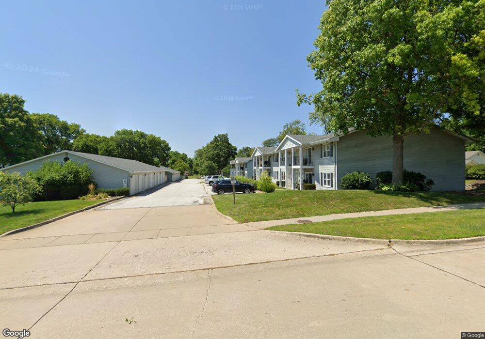 1252 49th St unit 1, West Des Moines, IA 50266 - photo 1