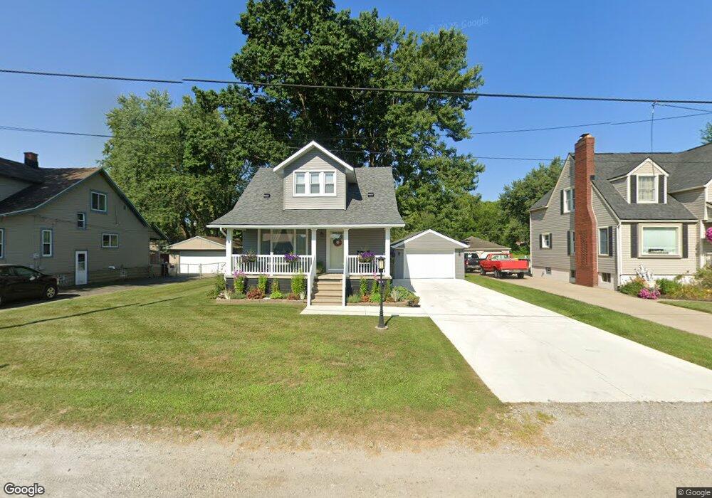 12831 Grafton Rd, Carleton, MI 48117 - photo 1