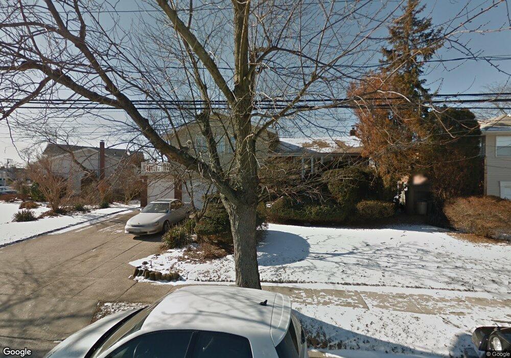 2926 Shore Dr, Merrick, NY 11566 - photo 1